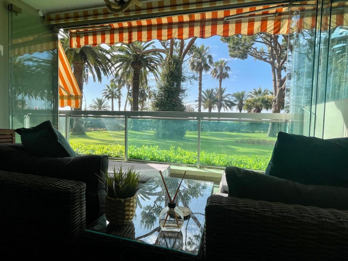 4-star Beachfront Appartment- Sea View Appartement Cannes